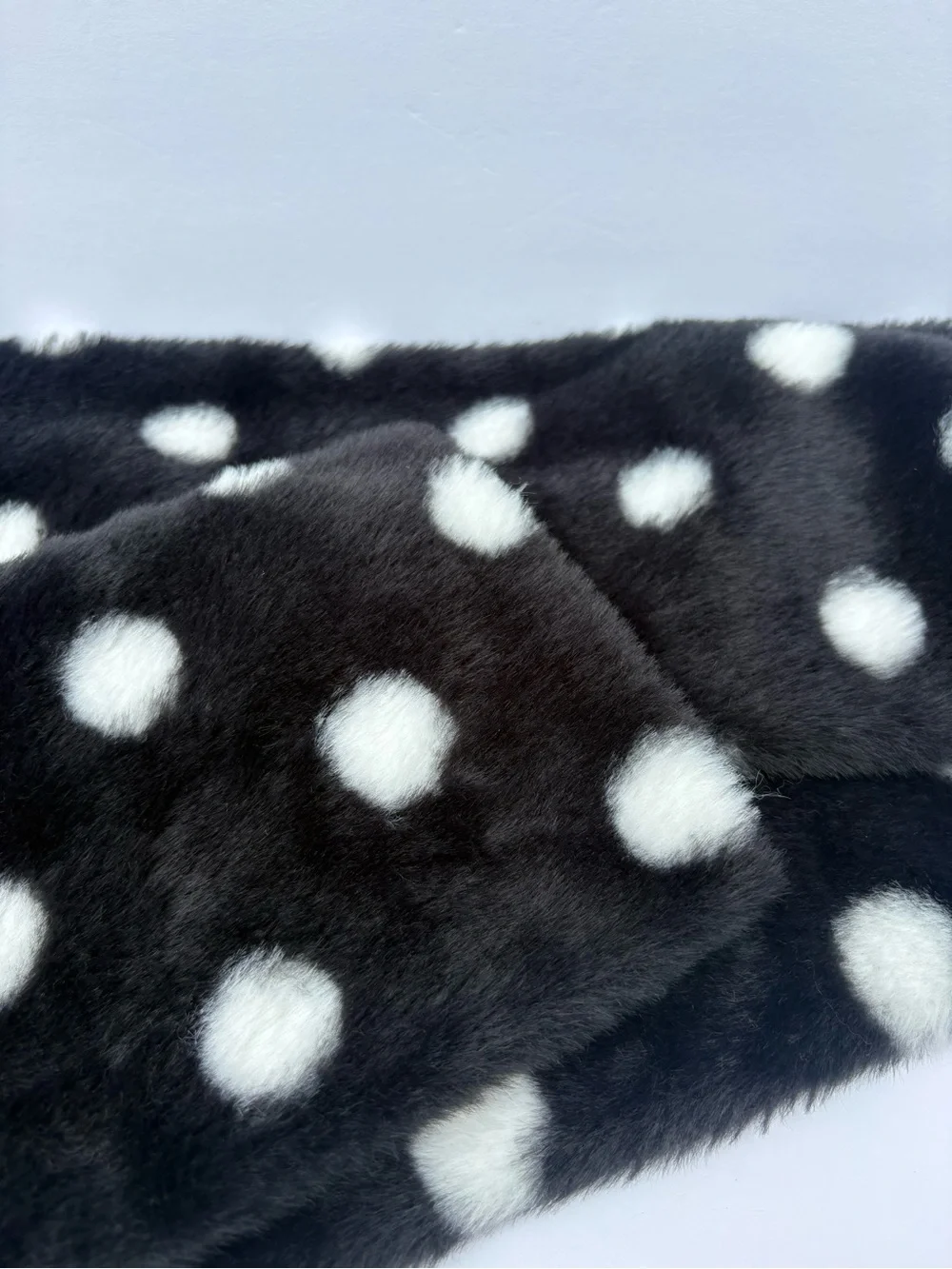 NWOT Anthropologie Unreal Fur Polka Dot Scarf